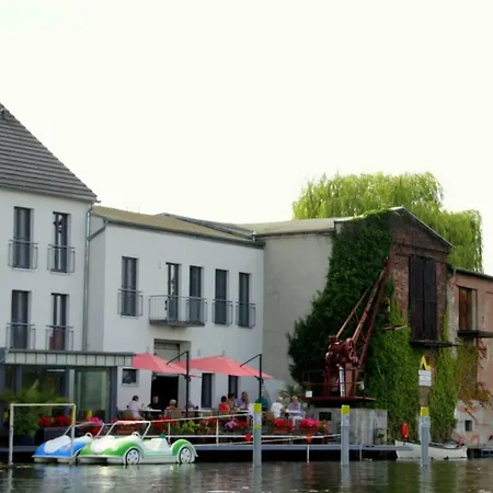 Am Pfaffe-kai * Brandenburg (Brandenburg an der Havel)